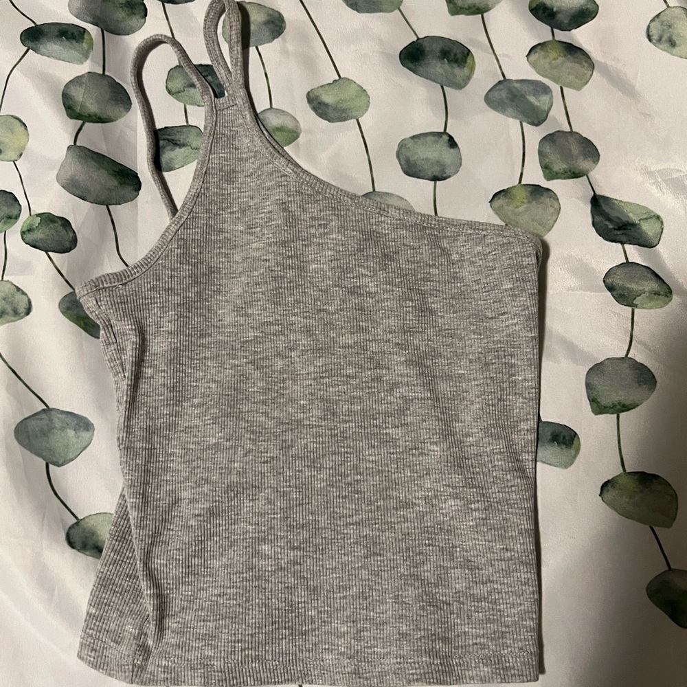 Fashion nova half shoulder crop top